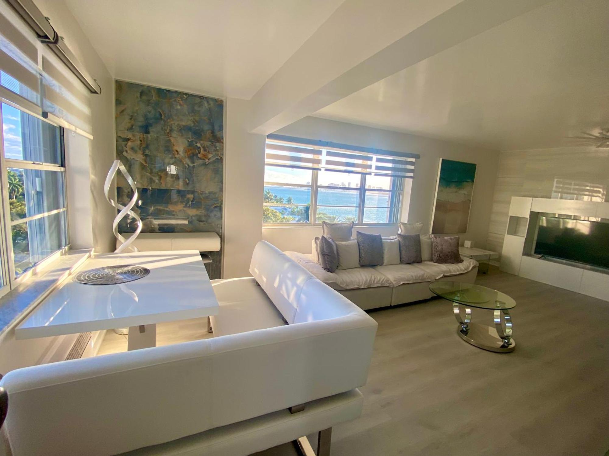 Panoramic Luxurious Waterfront One Bedroom Apartment With Miami Skyline View Free Parking 5Min Drive To Miami Beach Ngoại thất bức ảnh