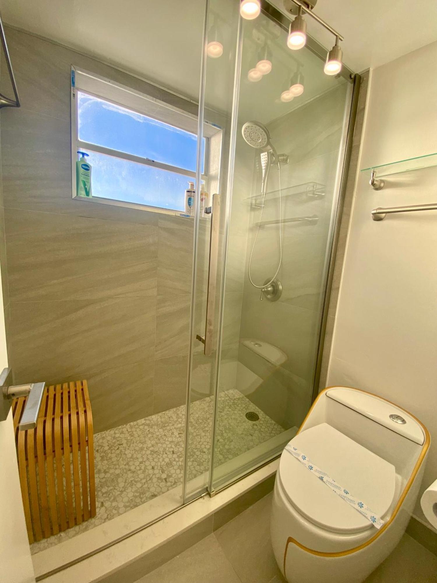 Panoramic Luxurious Waterfront One Bedroom Apartment With Miami Skyline View Free Parking 5Min Drive To Miami Beach Ngoại thất bức ảnh