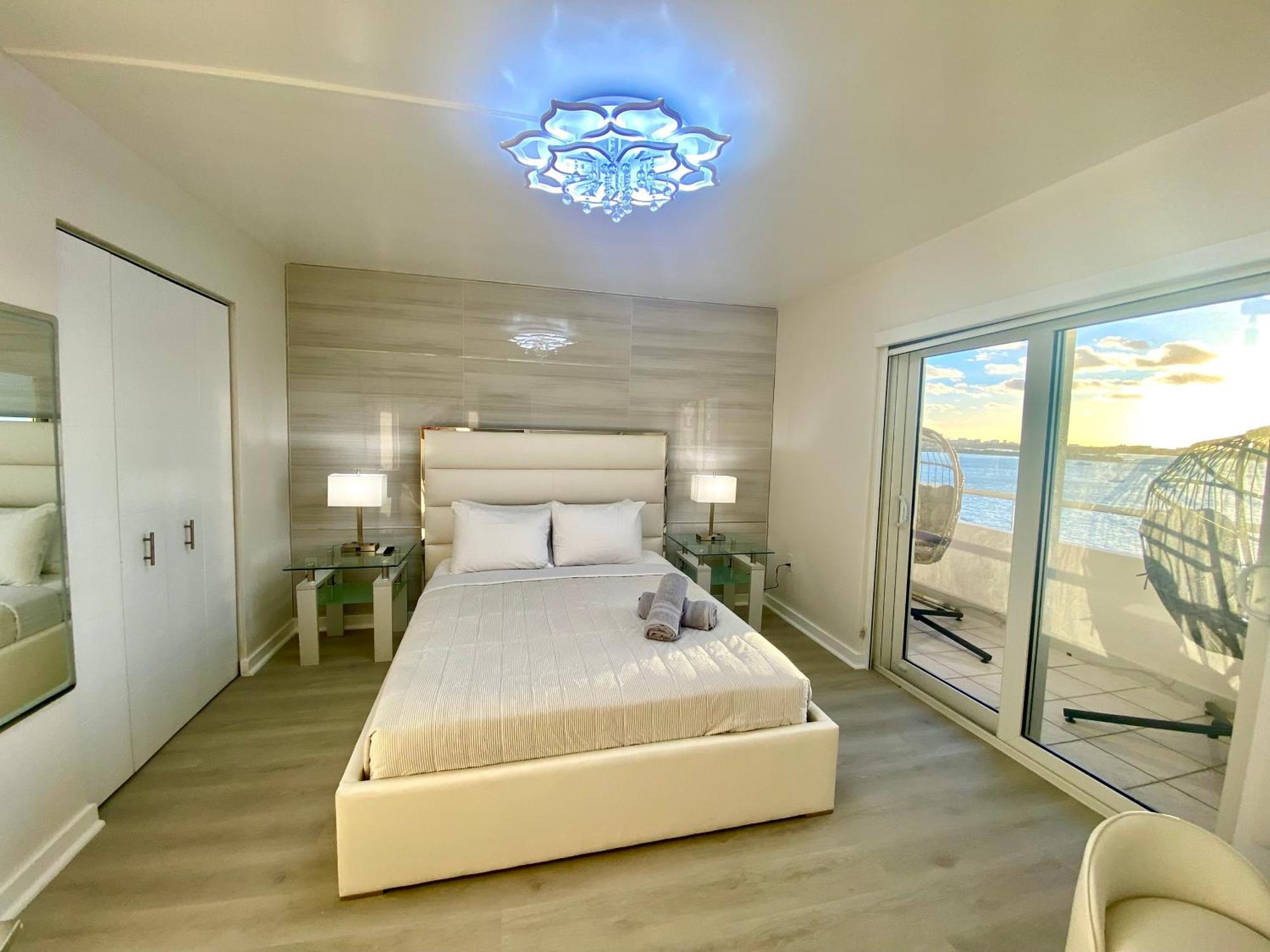 Panoramic Luxurious Waterfront One Bedroom Apartment With Miami Skyline View Free Parking 5Min Drive To Miami Beach Ngoại thất bức ảnh