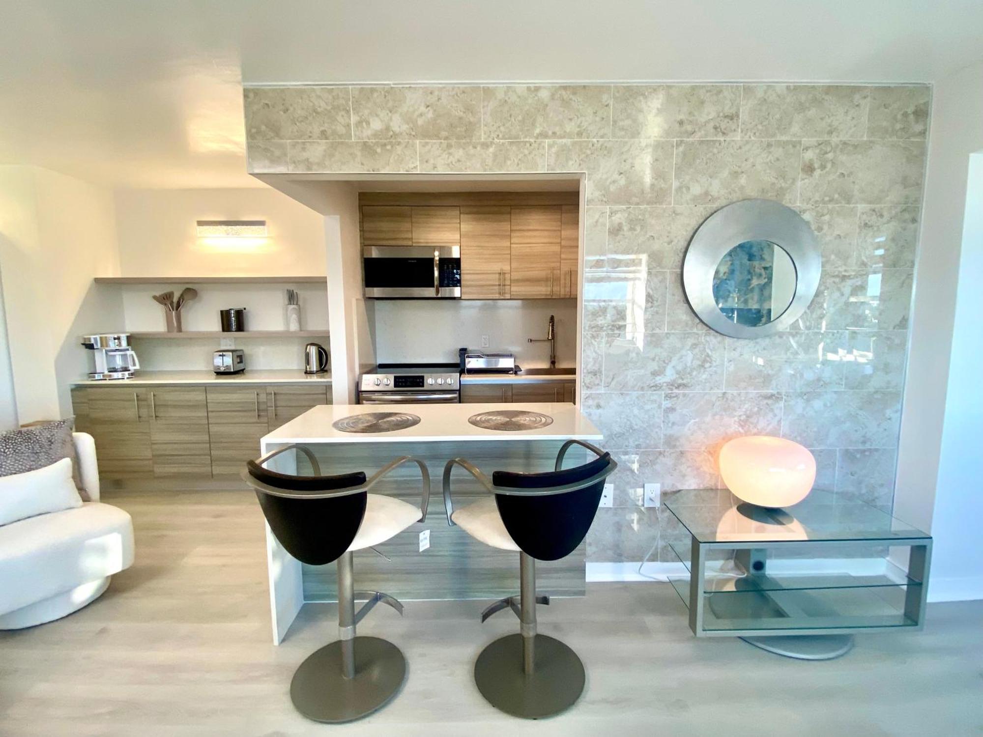 Panoramic Luxurious Waterfront One Bedroom Apartment With Miami Skyline View Free Parking 5Min Drive To Miami Beach Ngoại thất bức ảnh